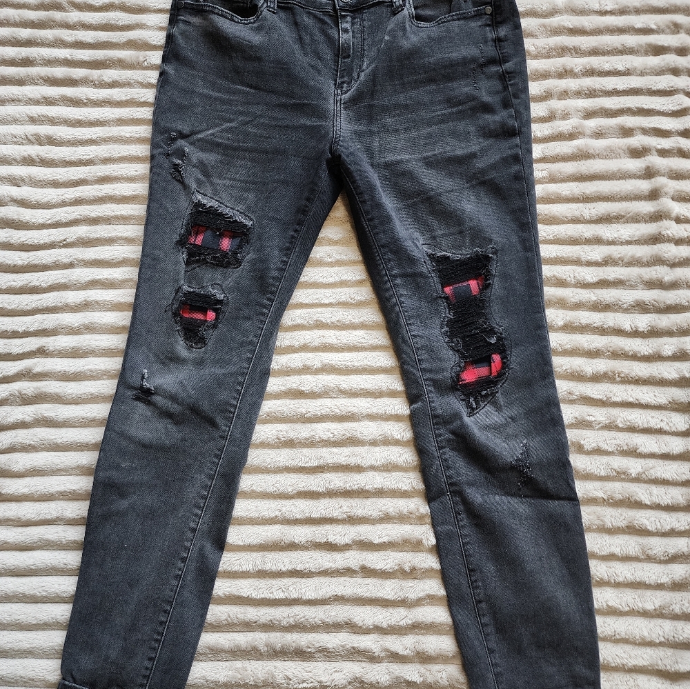Judy Blue Skinny Jeans in Buffalo Plaid